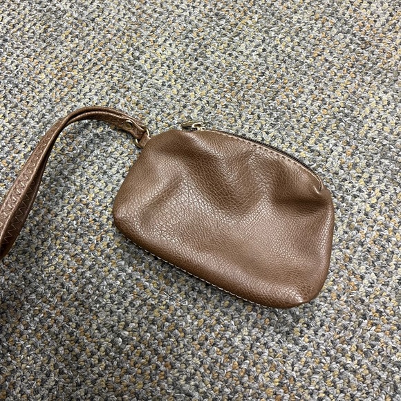 Brown Vegan Leather tote bag. Side purse and change purse - Picture 4 of 7